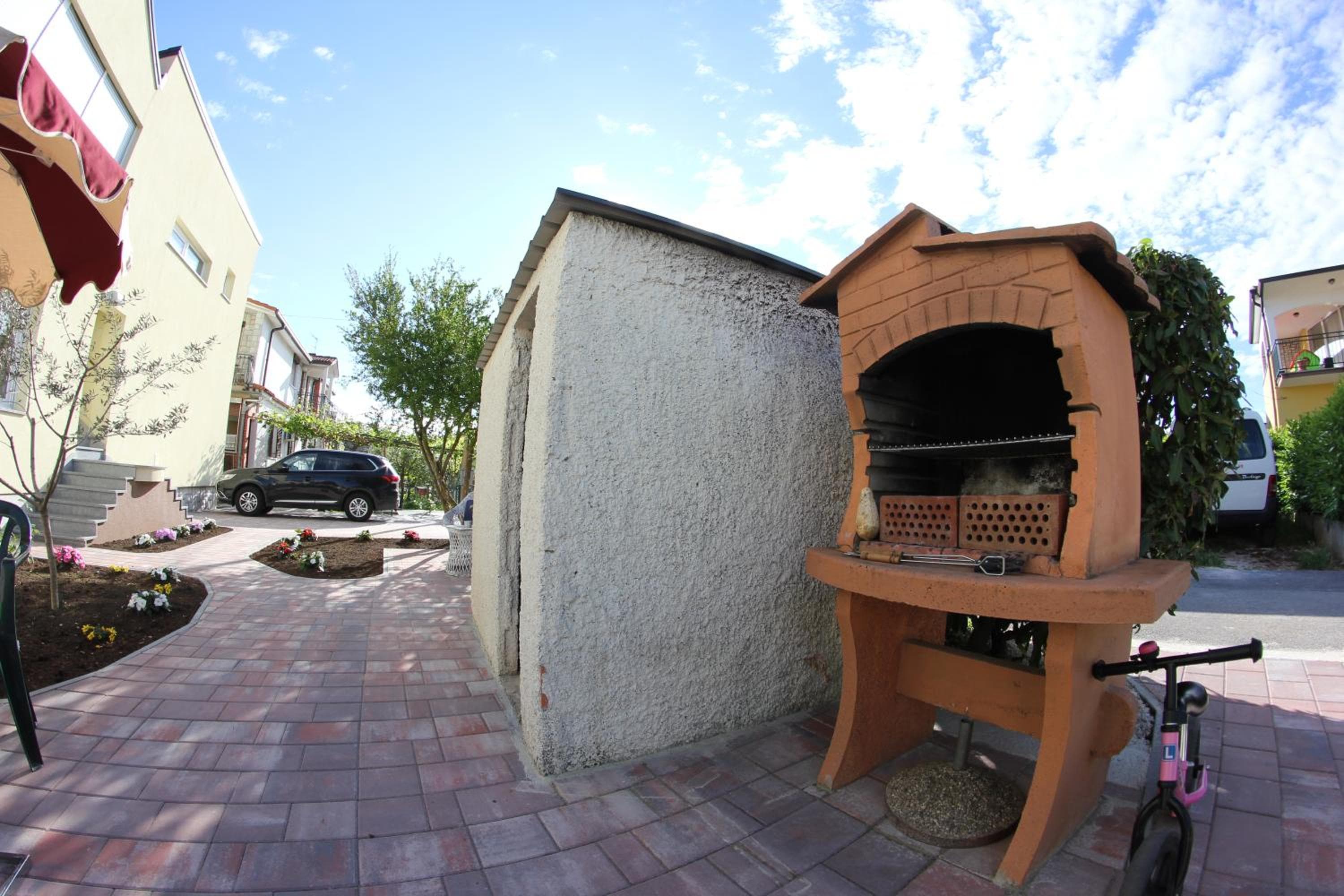 Photo 22