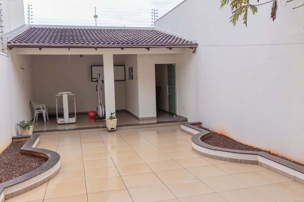 Photo 6