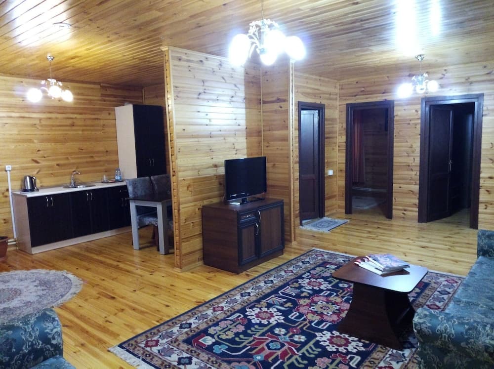 Photo 9