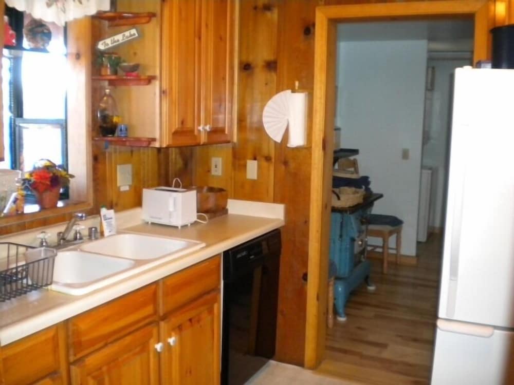 Photo 8