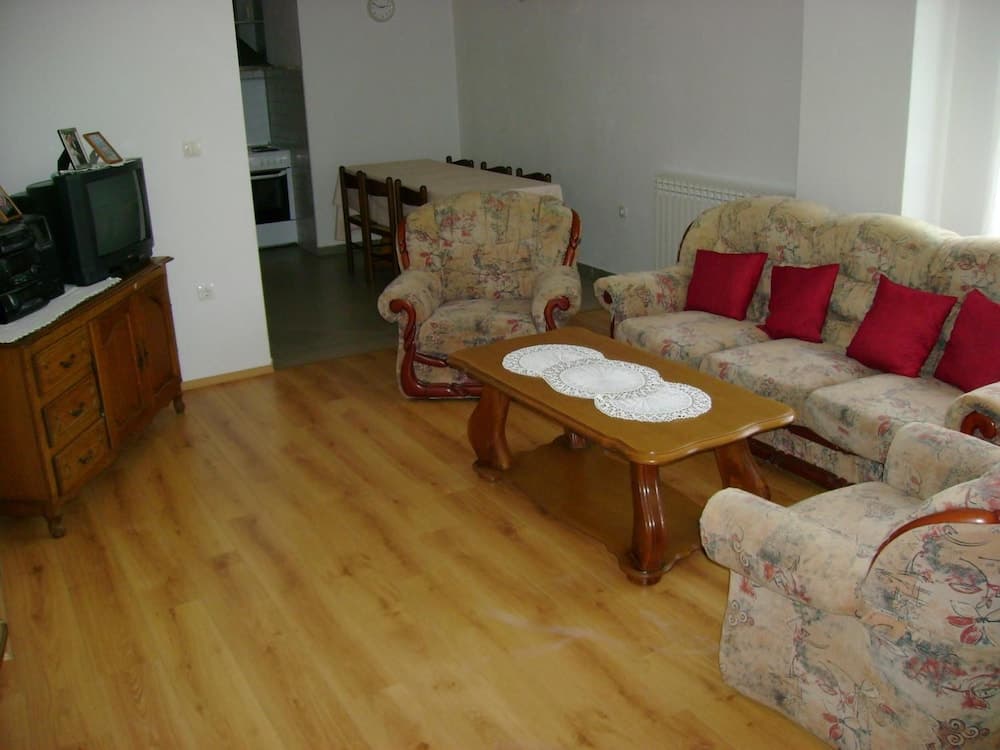 Photo 32