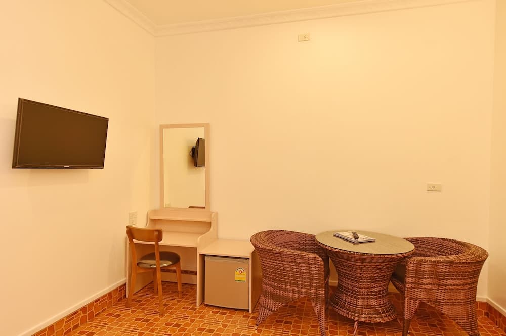 Photo 12