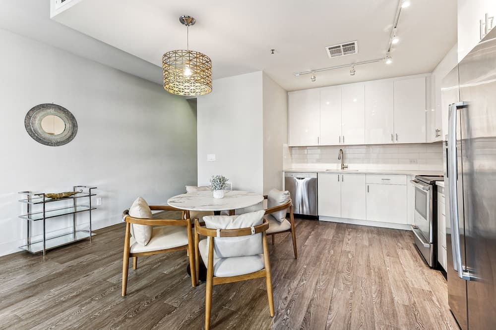 Photo 104