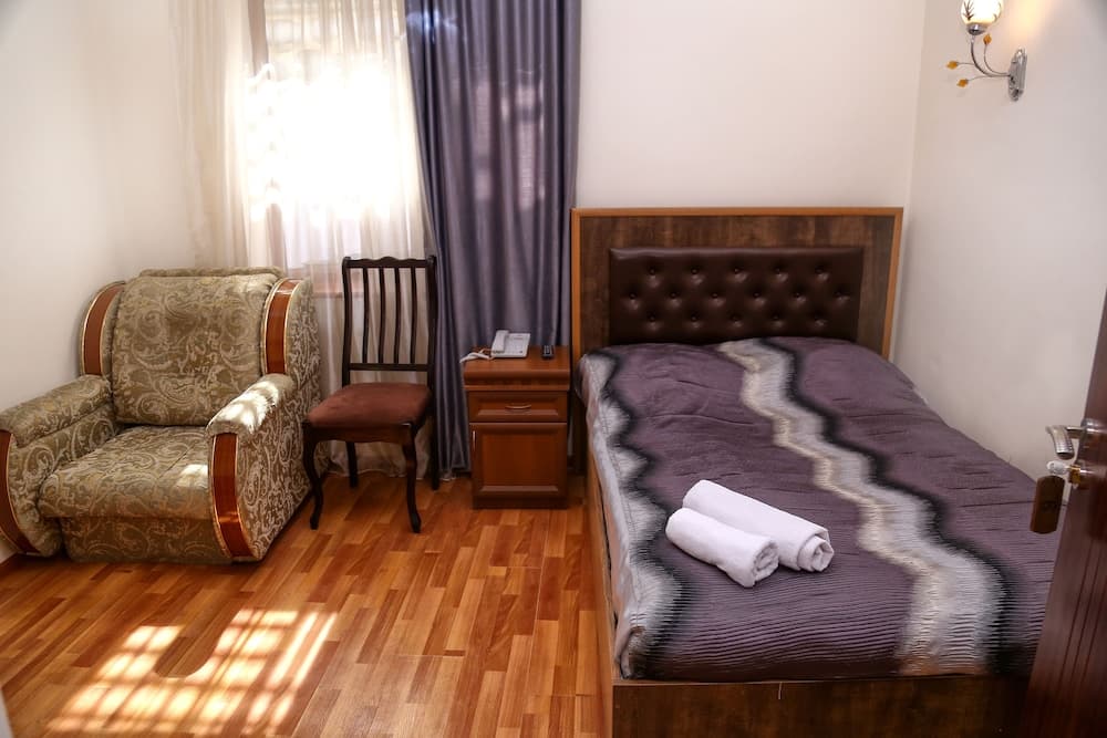 Photo 23